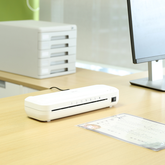 Laminator Deli E2132 A4