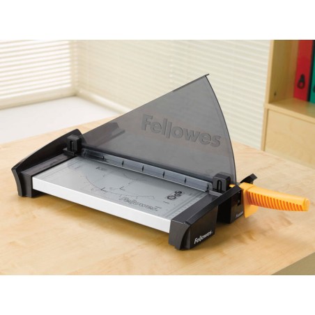 Gilotyna Fellowes Fusion A4 produkt na biurku