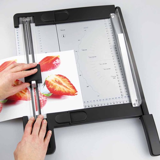 Gilotyna z trymerem Wallner GT320